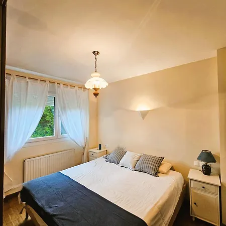 Apartment Laarenaconfort *