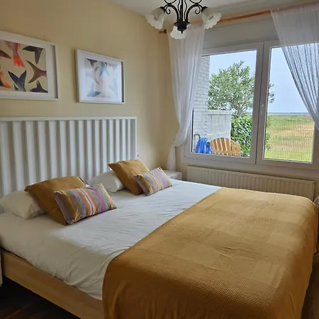 Apartment Laarenaconfort *